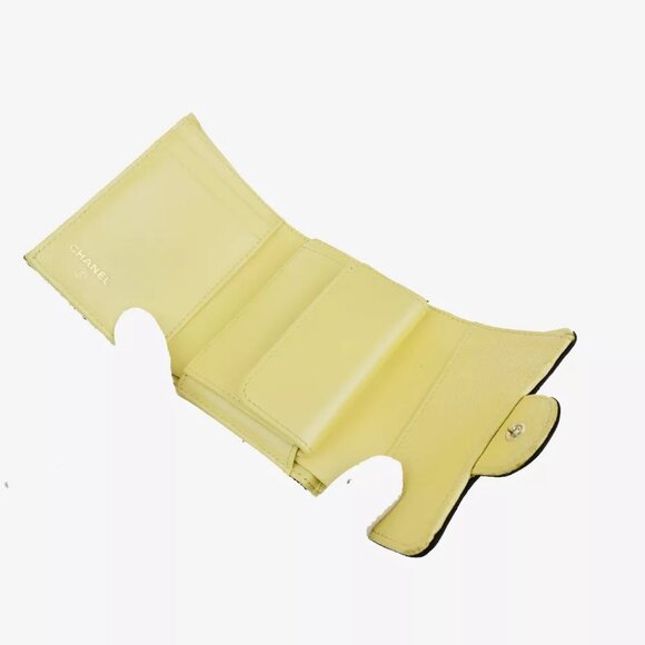 authenticity guaranteed CHANEL CC Logo Matelasse Trifold Compact Wallet - Picture 12 of 16